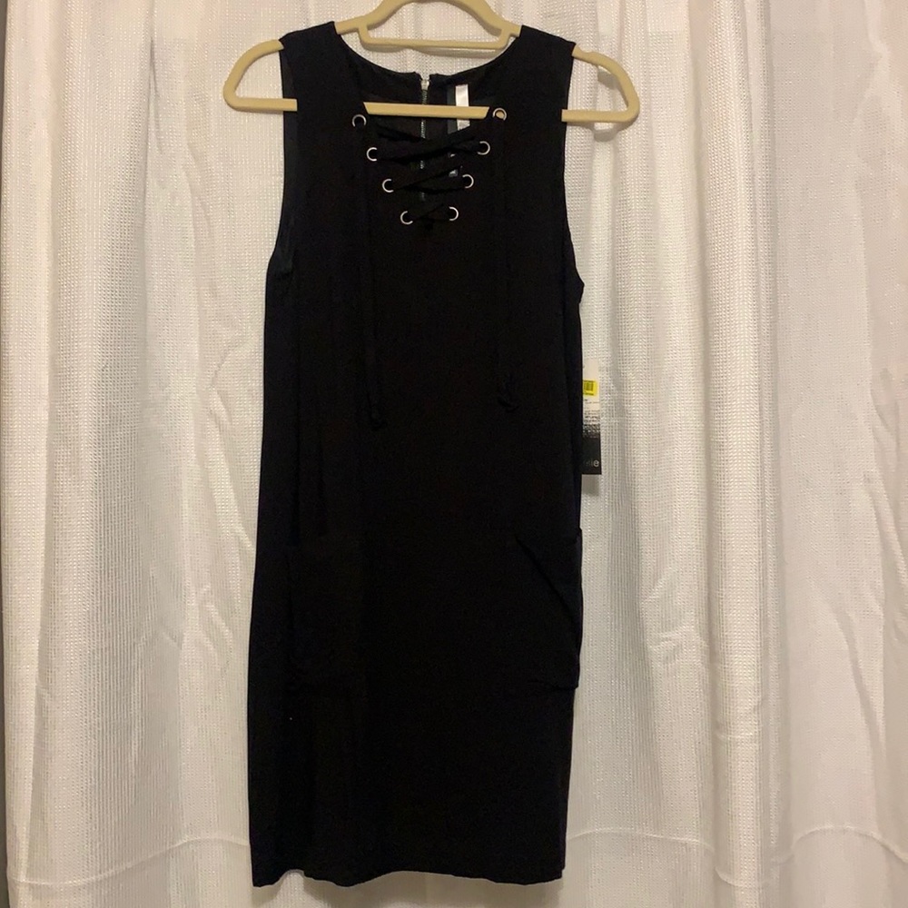 Basic tie up black dress